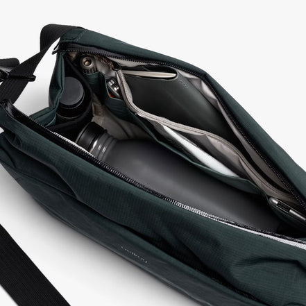 Bellroy Venture Sling 9L Deep Ocean