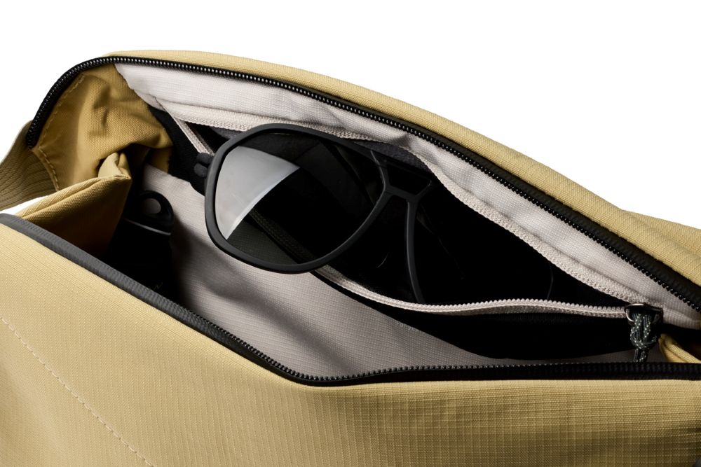 Bellroy Venture Sling 9L