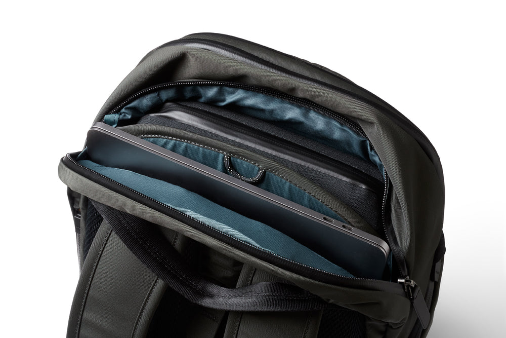 Bellroy Transit Workpack Pro 22L Olive