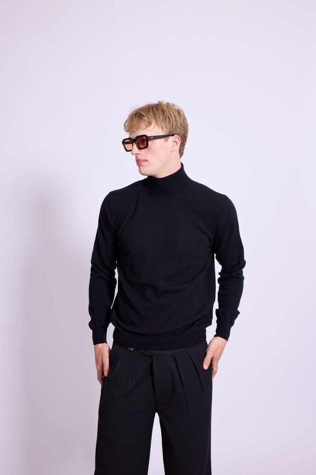 Bowler Berlin "Dolcevita" Merino-Kaschmir Rollkragen Schwarz