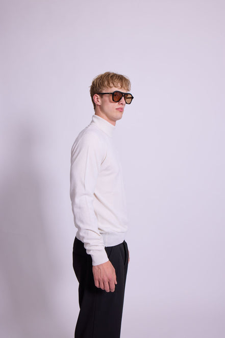 Bowler Berlin "Dolcevita" Merino-Kaschmir Rollkragen Offwhite