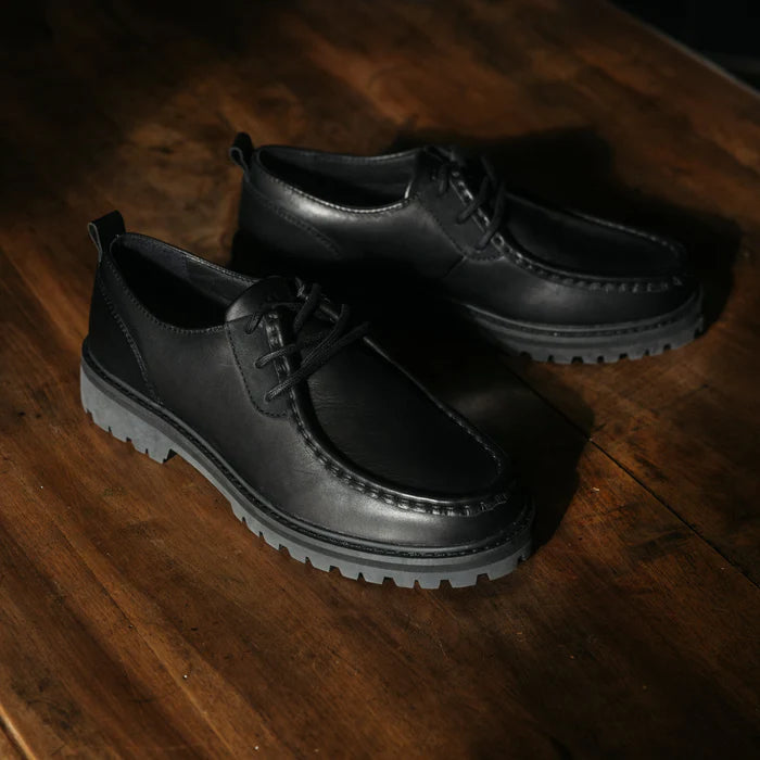 Clae "Morrison" Black-Leather