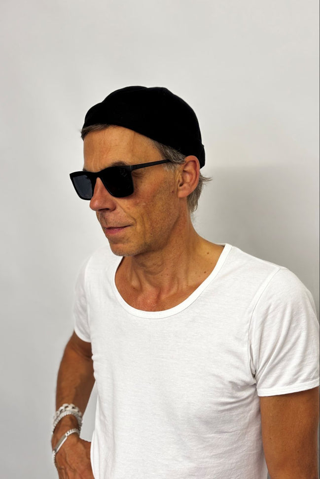 Classic dockercap black cotton Eisdieler