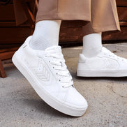 Cariuma Salvas White Leather