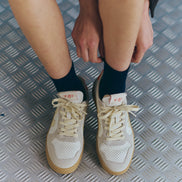 Veja V-82 Leather pure calcaire fury