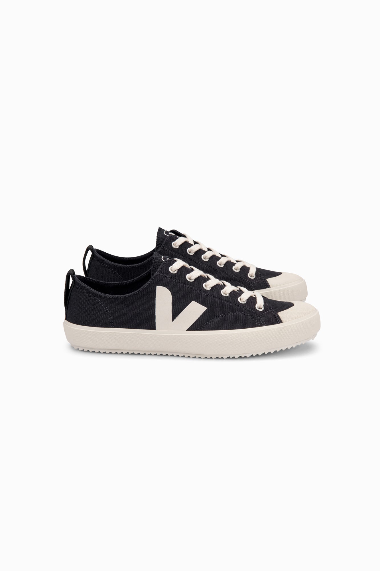 Veja Nova Black Pierre - vegan